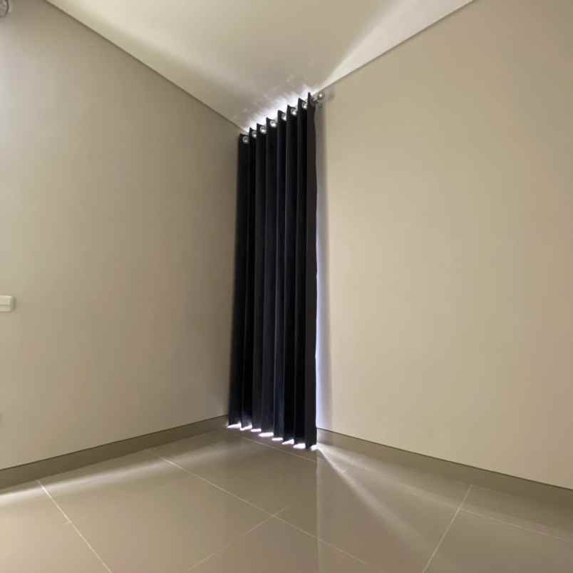 dijual rumah citraland greenlake