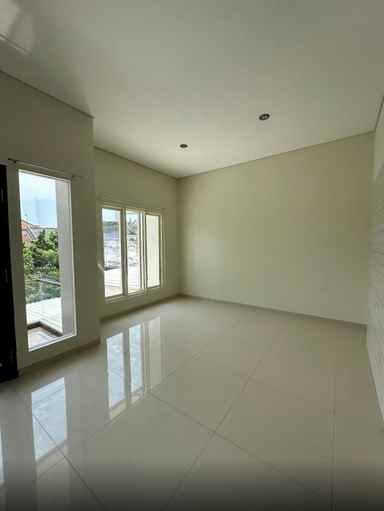 dijual rumah citraland international