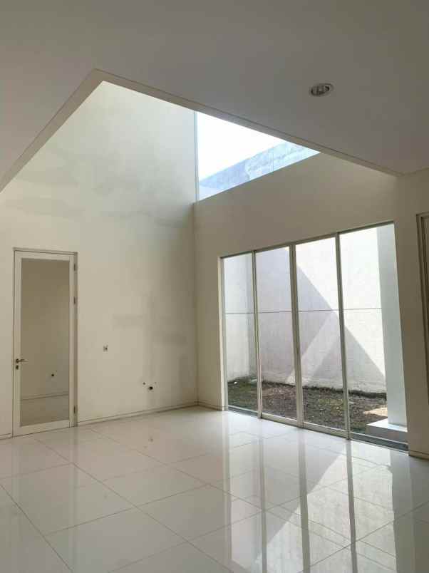 dijual rumah citraland rafflesh garden