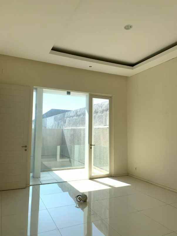 dijual rumah citraland rafflesh garden
