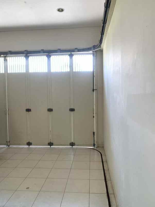dijual rumah citraland reffles garde