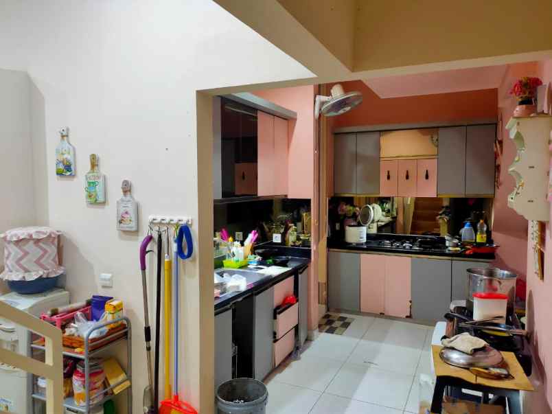 dijual rumah cluster alamanda jakarta