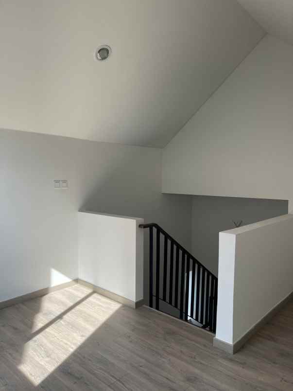 dijual rumah cluster anthia wisteria