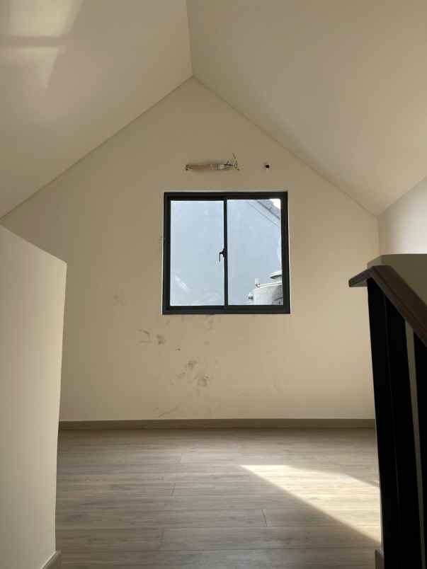 dijual rumah cluster anthia wisteria