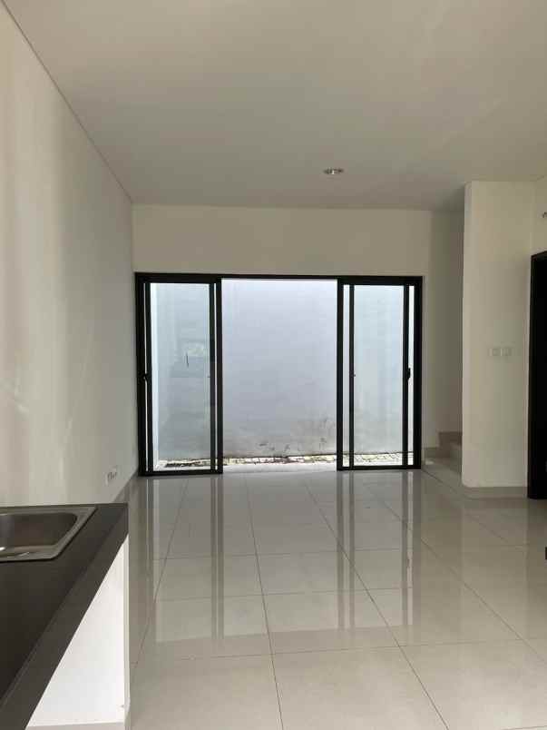 dijual rumah cluster anthia wisteria