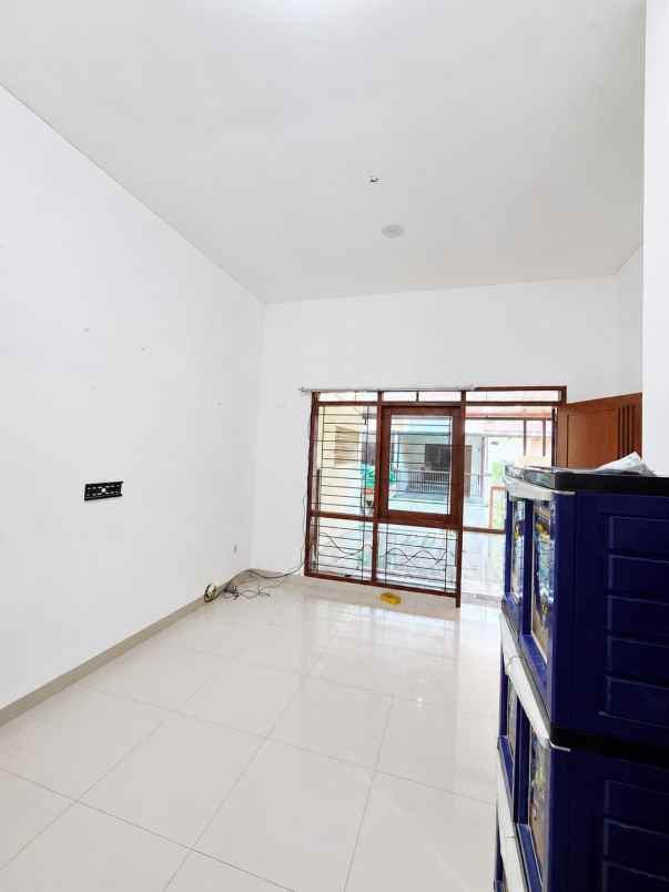 dijual rumah cluster derwati mas estate