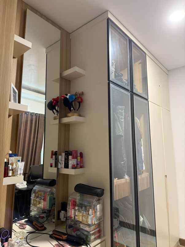 dijual rumah cluster diamond golden