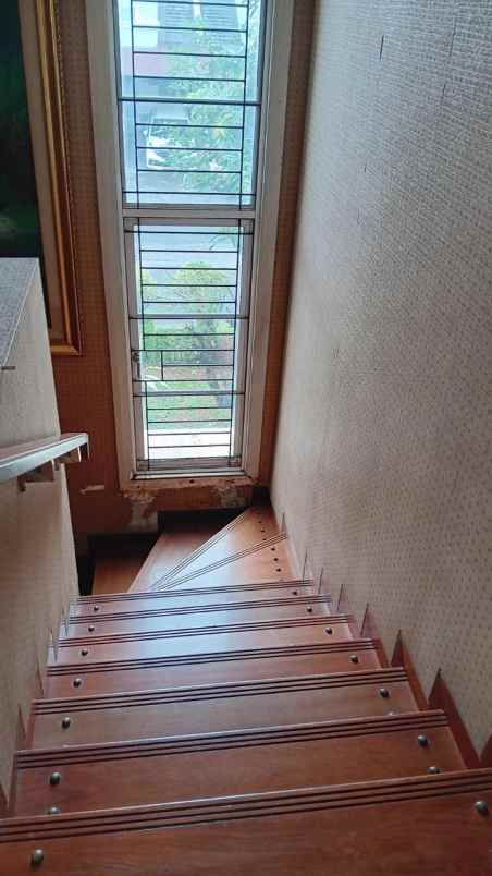 dijual rumah cluster georgia kota wisata