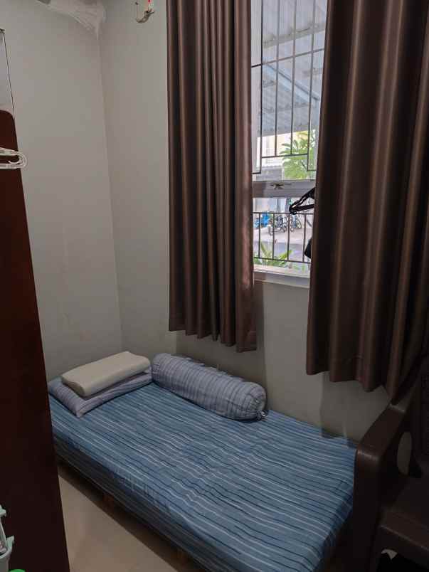 dijual rumah cluster golden prima