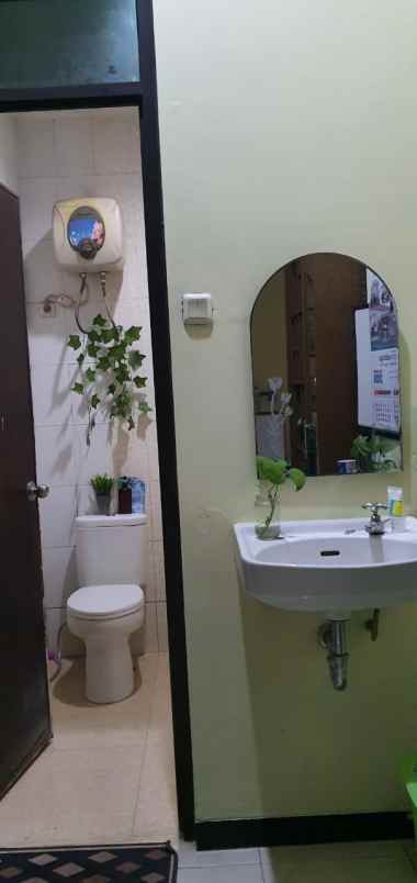 dijual rumah cluster mega residence