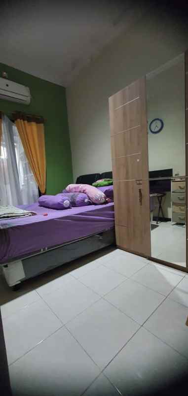 dijual rumah cluster mega residence