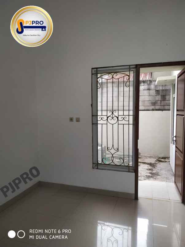 dijual rumah cluster ubud