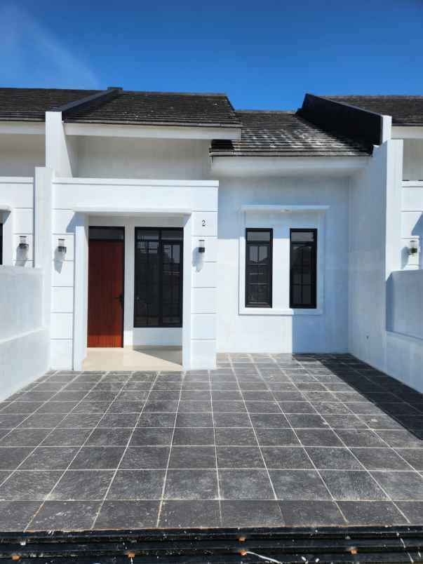 dijual rumah cluster villa cemara asri