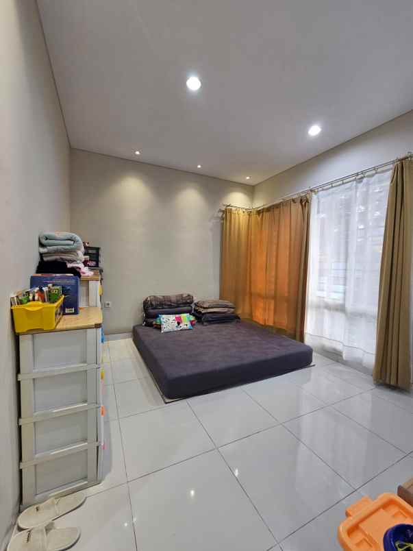 dijual rumah cluster volta summarecon