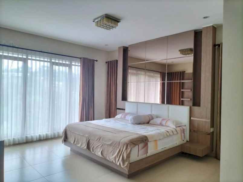 dijual rumah dago pakar resort bandung