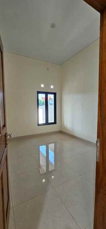 dijual rumah dalam cluster maguwo dekat ringroad utara