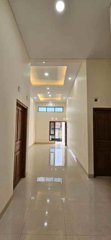 dijual rumah dalam cluster maguwo dekat ringroad utara