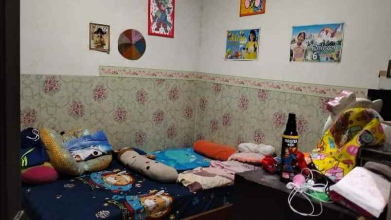 dijual rumah de naila village jl raya