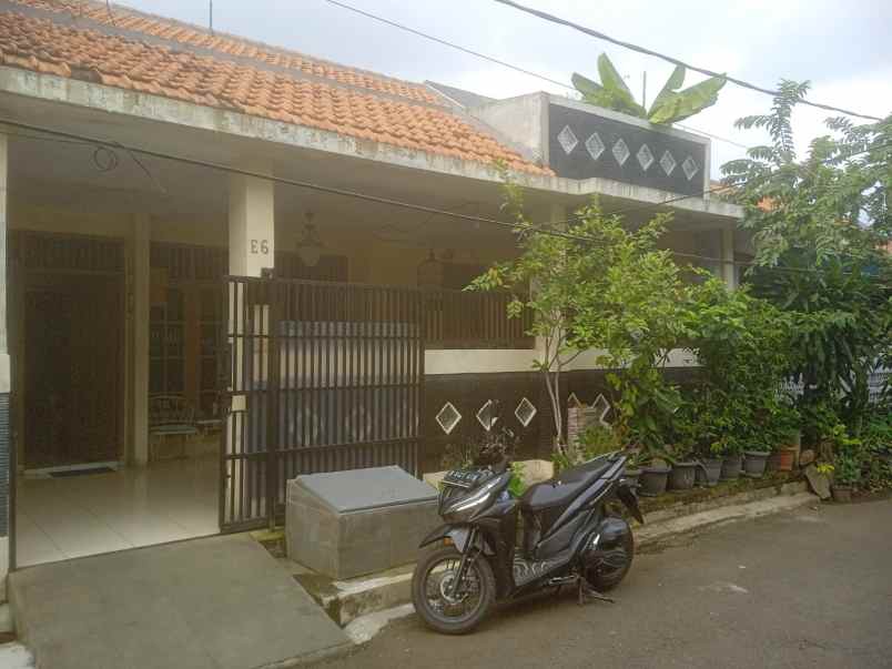 dijual rumah dekat dengan mrt lebak bulus