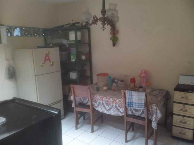 dijual rumah dekat dengan mrt lebak bulus