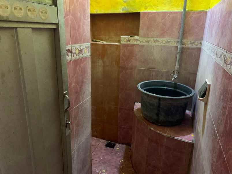 dijual rumah dekat kampus jember jl mastrip