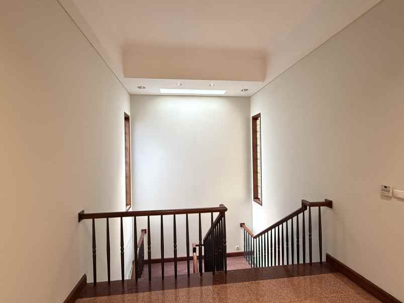 dijual rumah dekat ring satu di menteng jakarta pusat