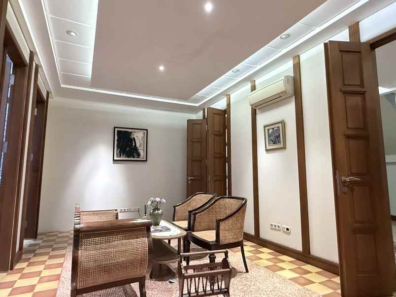 dijual rumah dekat ring satu di menteng jakarta pusat