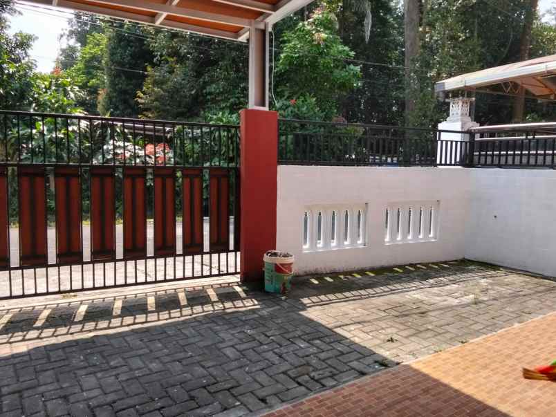 dijual rumah dekat terminal giwangan