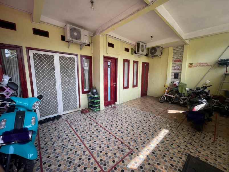 dijual rumah deltasari