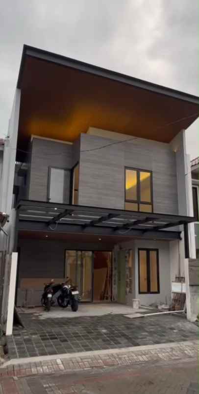 dijual rumah dharmahusada mas