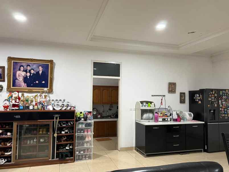 dijual rumah di daerah kelapa gading