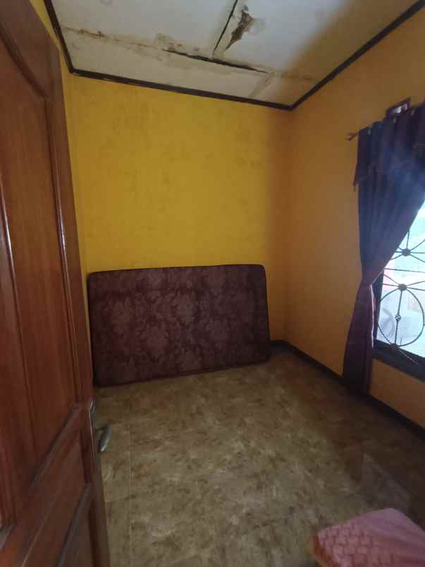 dijual rumah di dearah pondok ungu permai