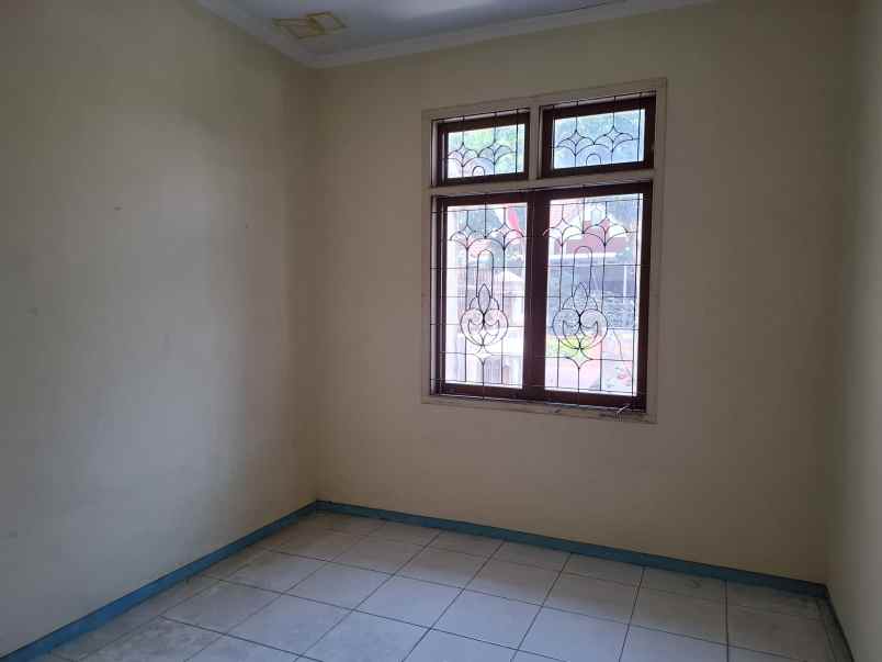 dijual rumah di dekat kampus uin jember