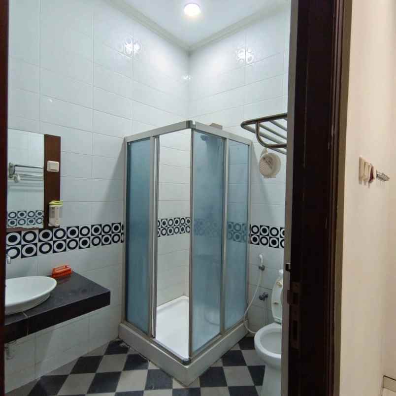 dijual rumah di kisaran peleburan semarang