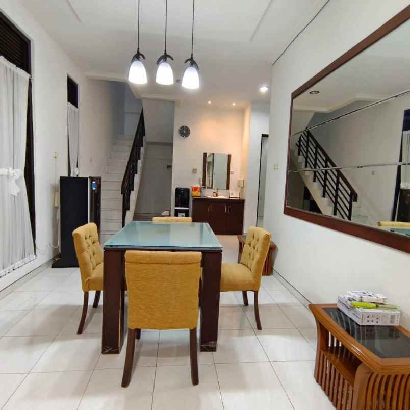 dijual rumah di kisaran peleburan semarang