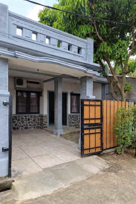 dijual rumah di perumahan cluster marsela blok f no 3