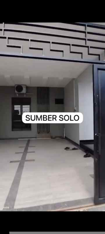 dijual rumah di sumber solo