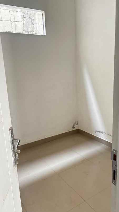 dijual rumah dijual rumah di jl cijeruk