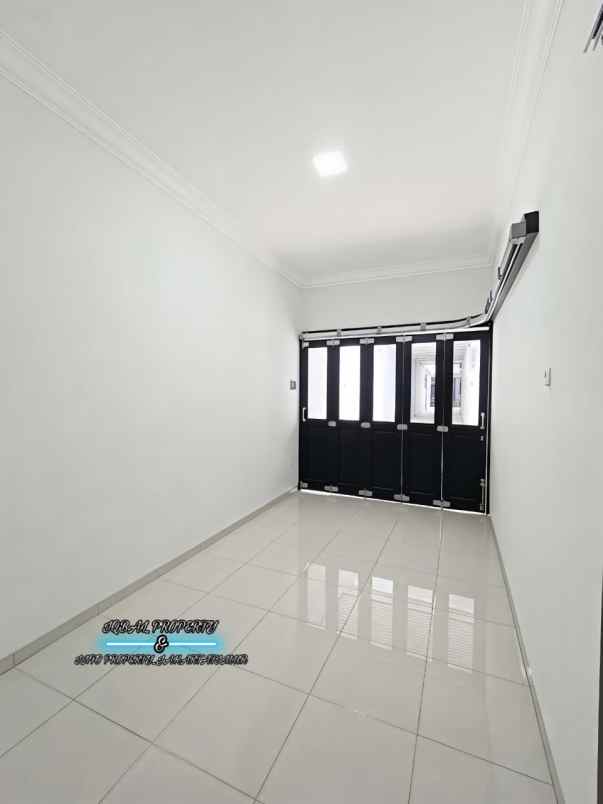 dijual rumah duren sawit jakarta timur