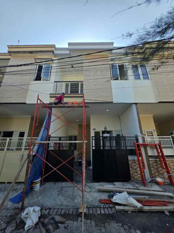 dijual rumah gading indah utara surabaya
