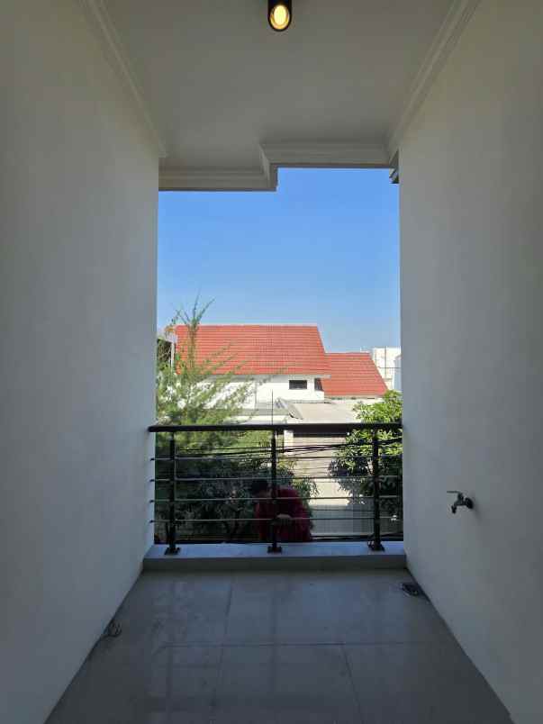 dijual rumah gading indah utara surabaya