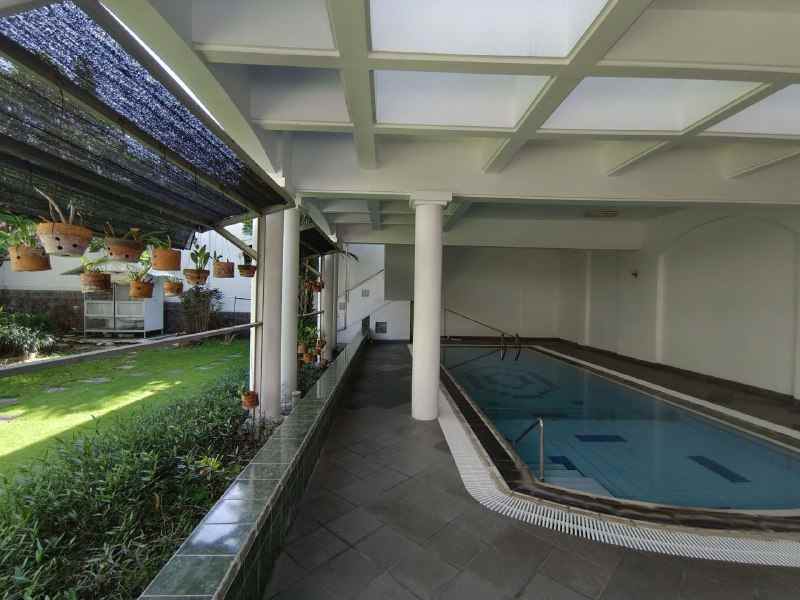 dijual rumah galaxy bumi permai surabaya