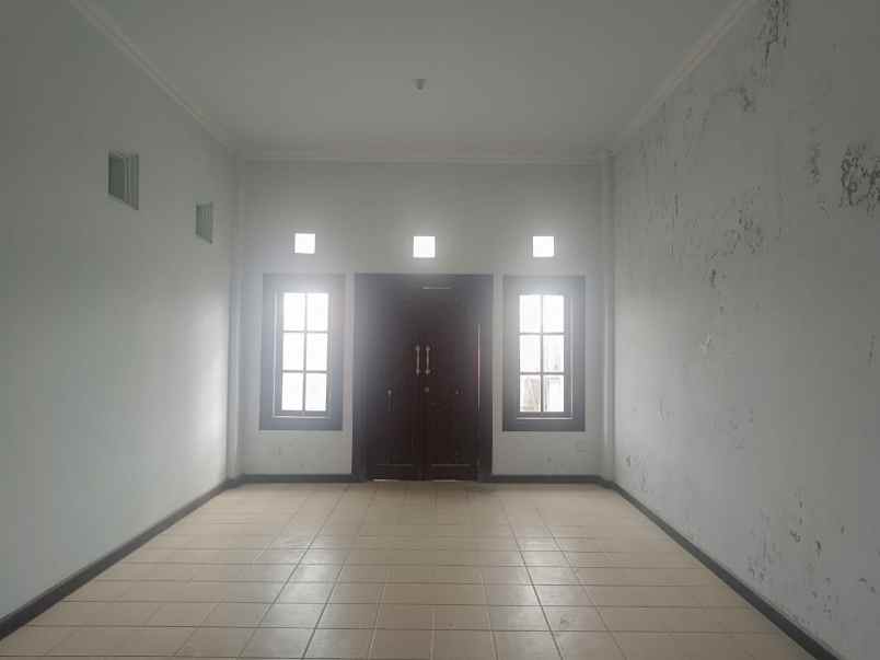 dijual rumah gatsu timur