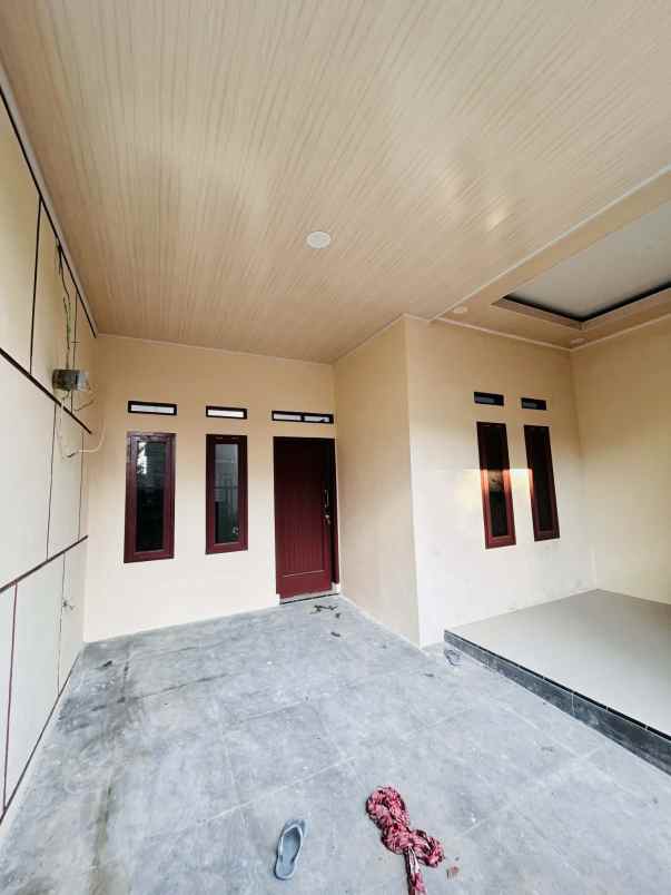 dijual rumah graha citalang permai