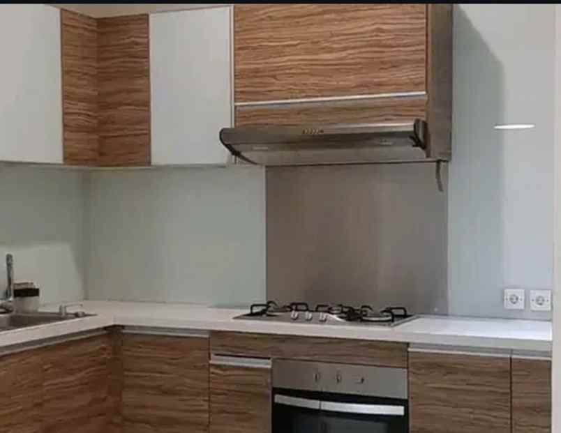 dijual rumah graha gayungsari jl