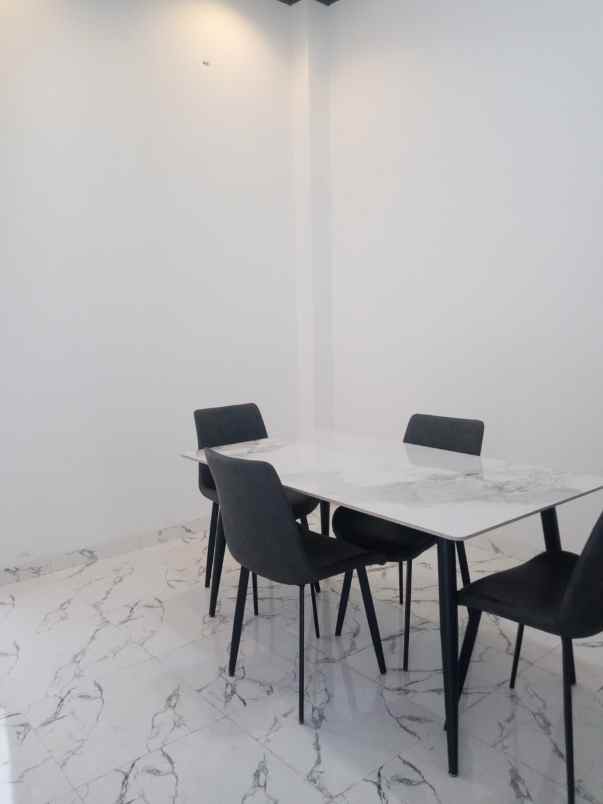 dijual rumah graha harapan mustikajaya