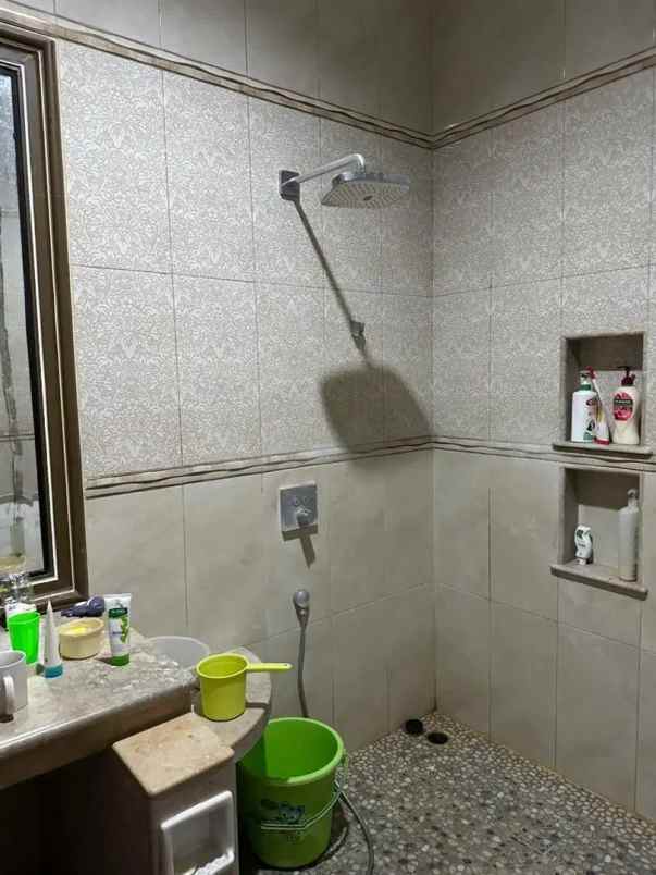 dijual rumah graha sampurna indah surabaya