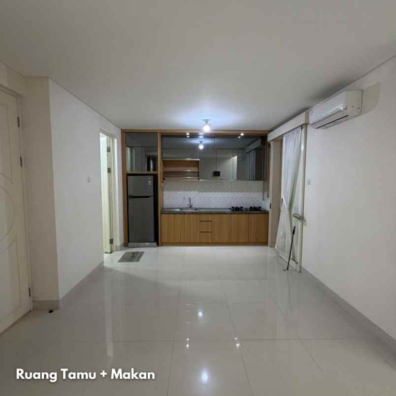 dijual rumah grand pakuwon