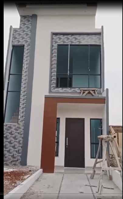 dijual rumah green adhitama wanasari