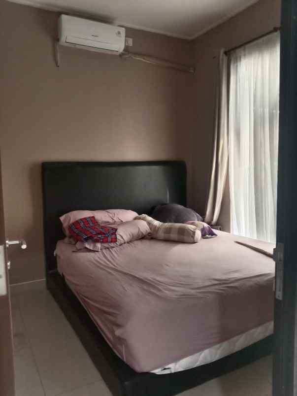 dijual rumah green ara residence